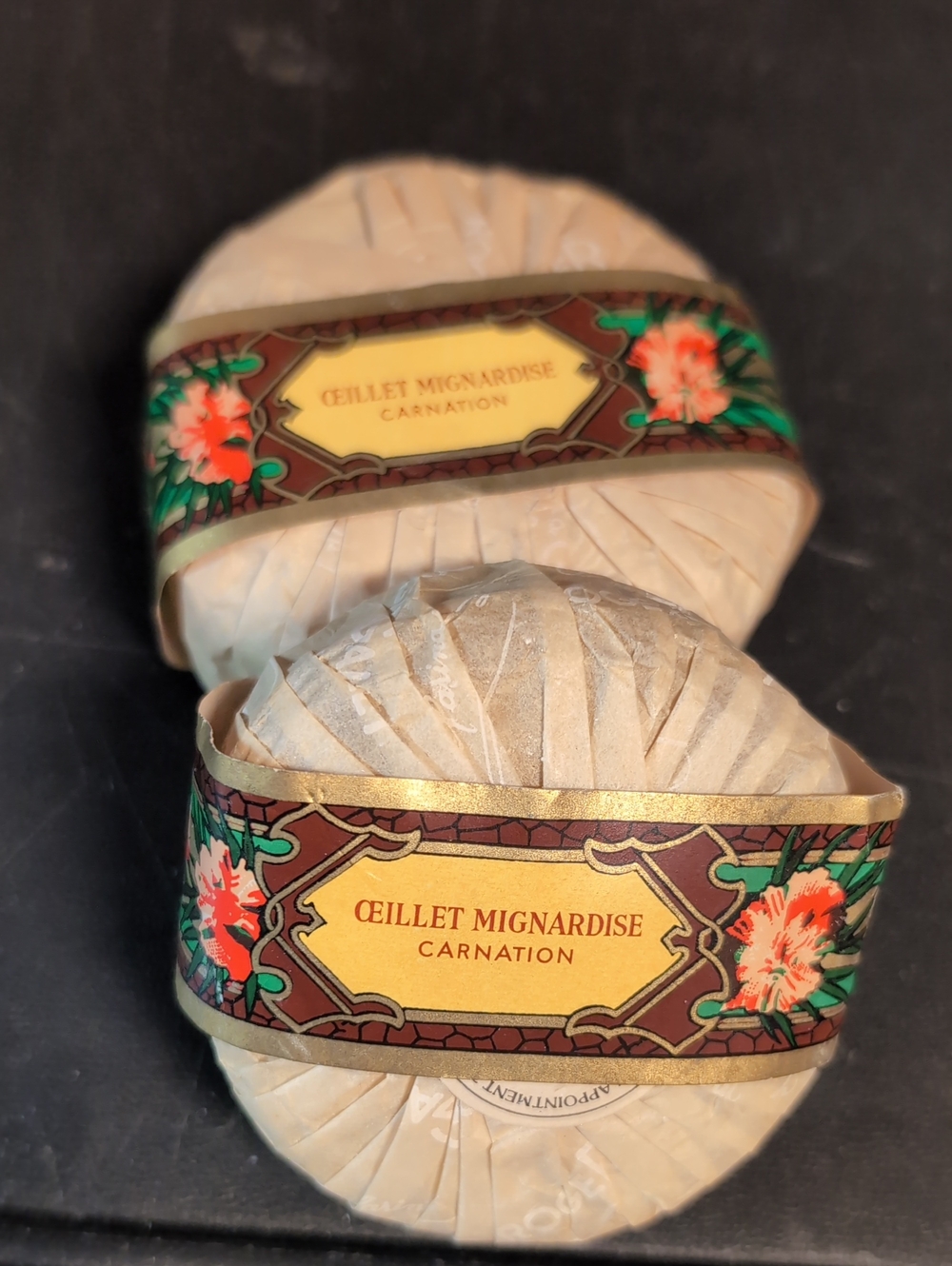 Ceillet Mignardise Carnation Scented Soap Bundle Floral Wrapped Bar 3.5 & 5.3Oz
